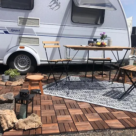 キャンプ場 Unique, Cozy, Romantic Rv Accomodation In The Countryside La Vegueta